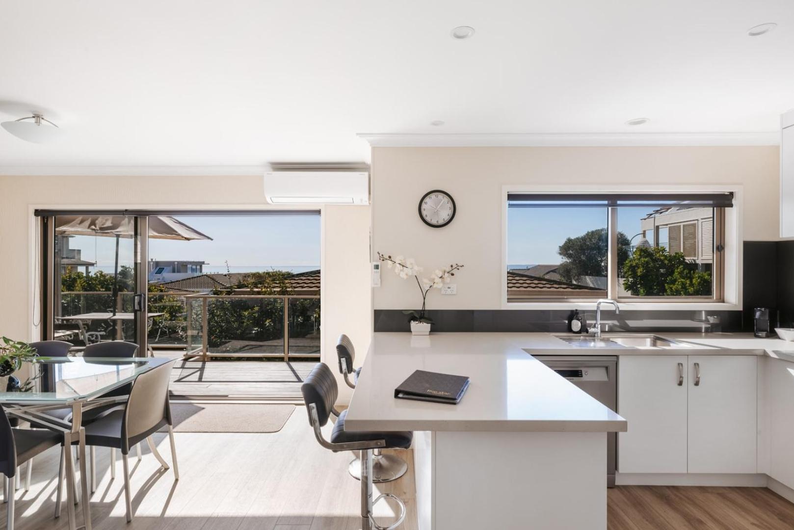 Magnificent Sunrises, Oceanbeach & Sea Views Mount Maunganui Exterior foto